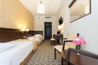 Отель Hotel Lambert Medical Spa Устроне-Морске Двухместный номер «Комфорт» с 1 кроватью или 2 отдельными кроватями-1